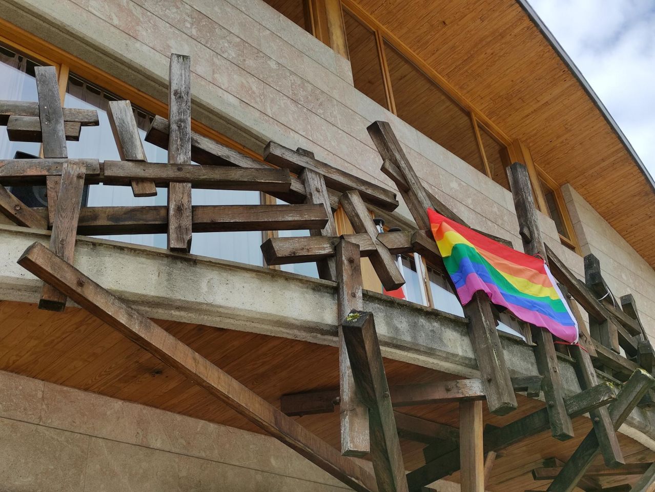 LGTBI+ komunitatearen nazioarteko egunean, udalbatzaren adierazpena