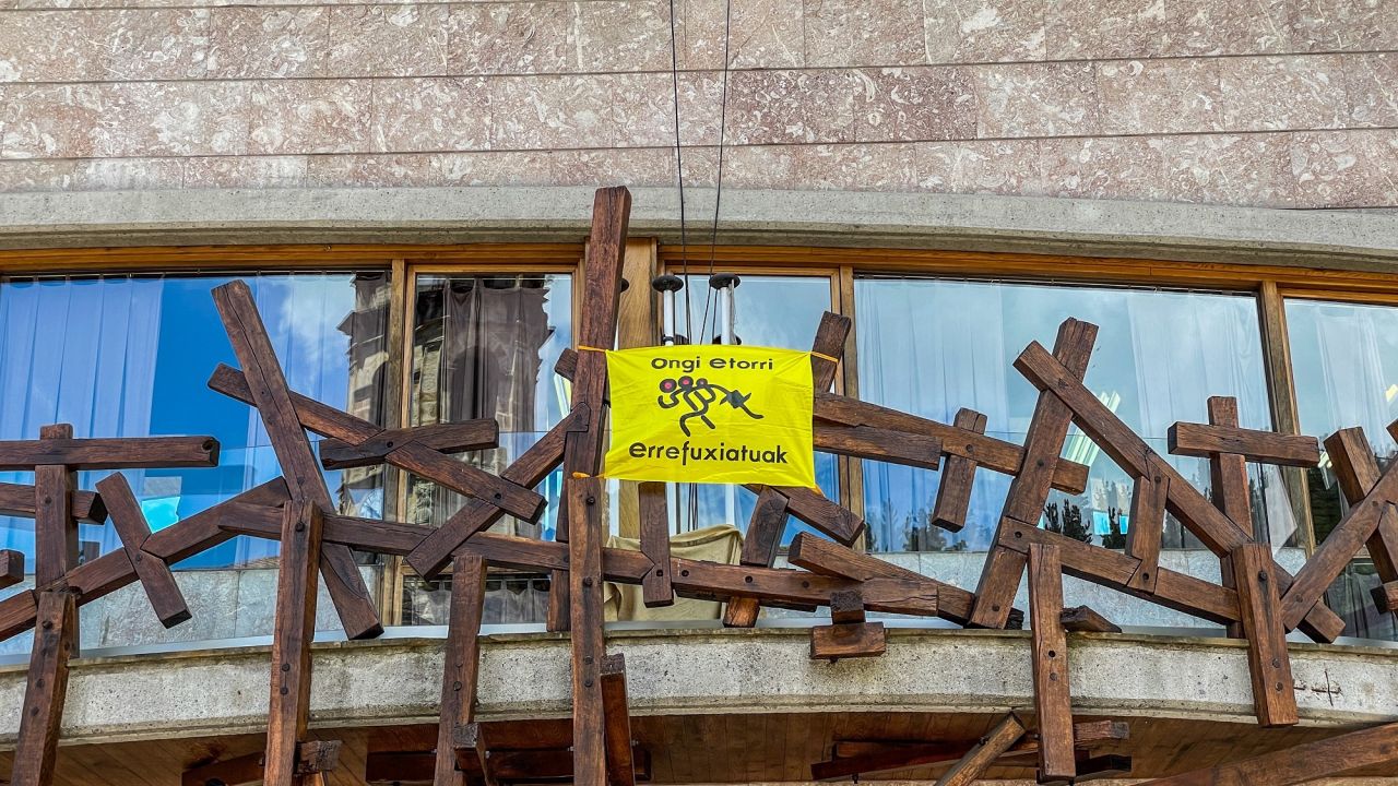 Errefuxiatuak omentzeko kontzentrazioa egingo da ostegun honetan